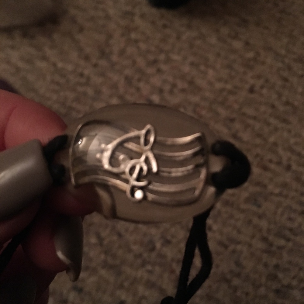 Music note bracelet